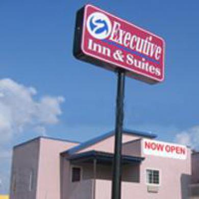 Executive Inn And Suites ซานมาร์คอส ภายนอก รูปภาพ